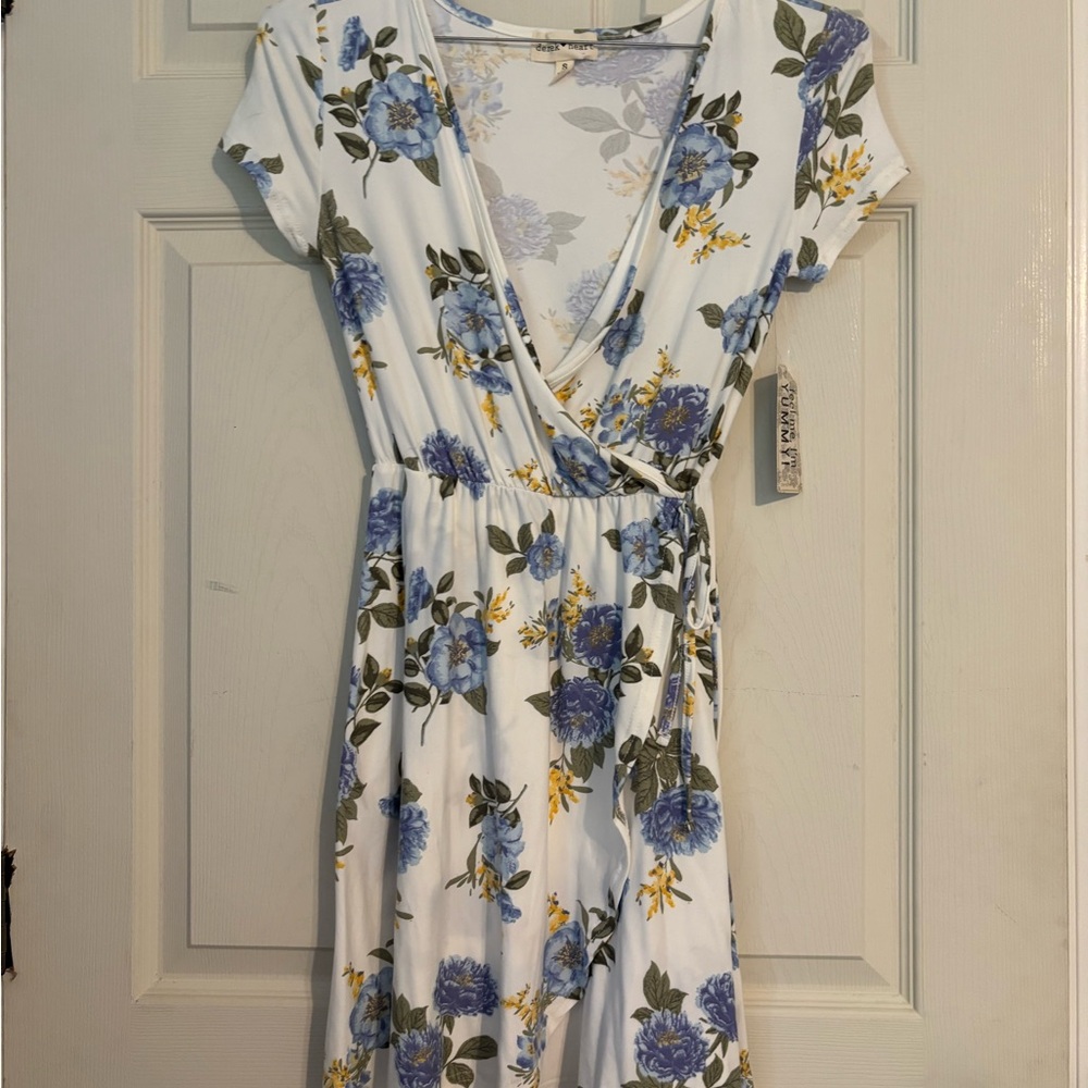 Derek Heart White and Cream Midi Sundress with Flutter Sleeves